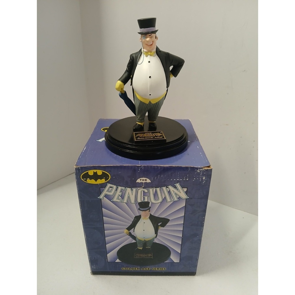 The Penguin Statue Golden Age / Hand Painted New 2000 DC Comics Batman Open Box